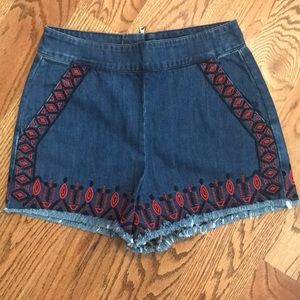 Aztec high waisted embroidered short